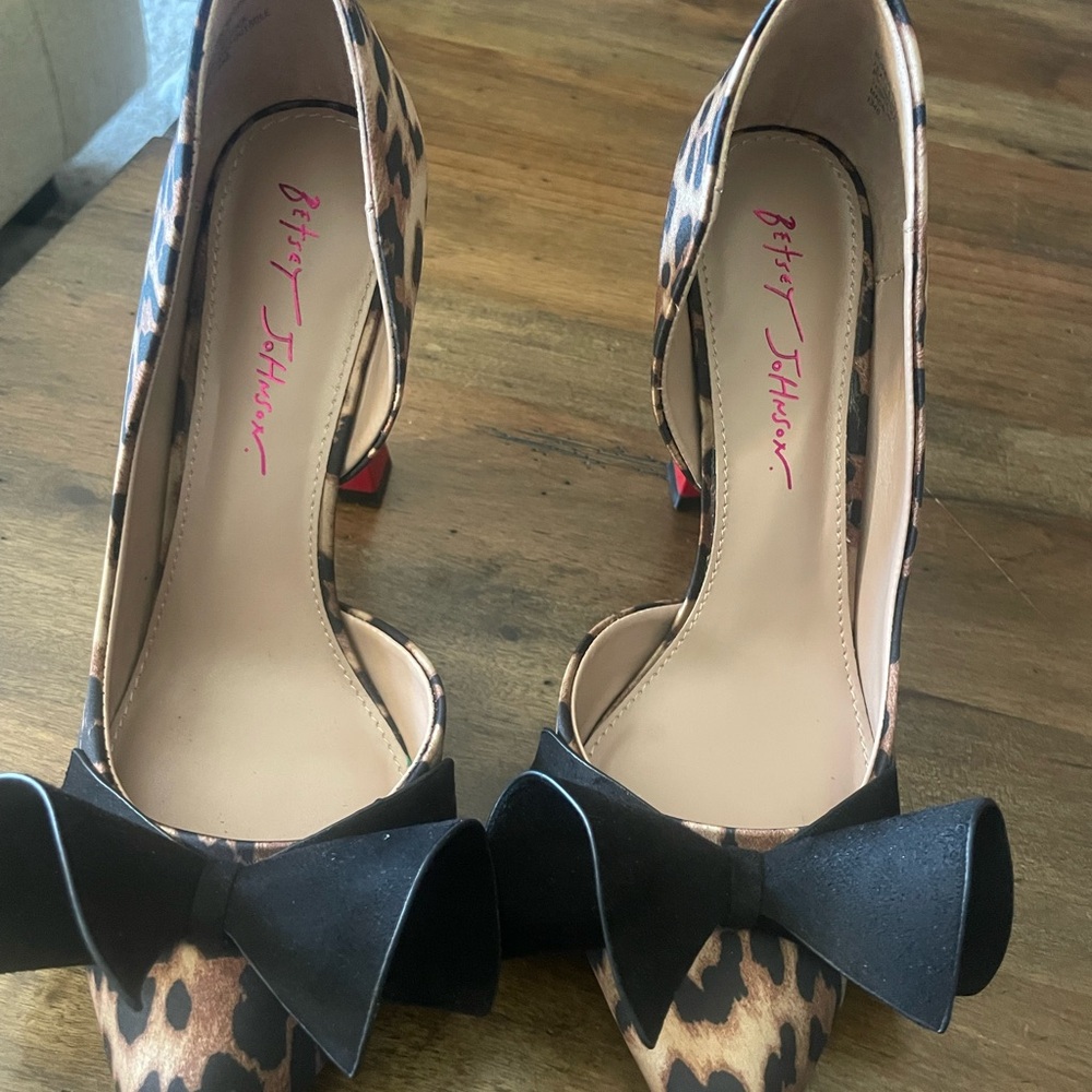 Betsey Johnson Brown and Black Heels with Leopard Print
